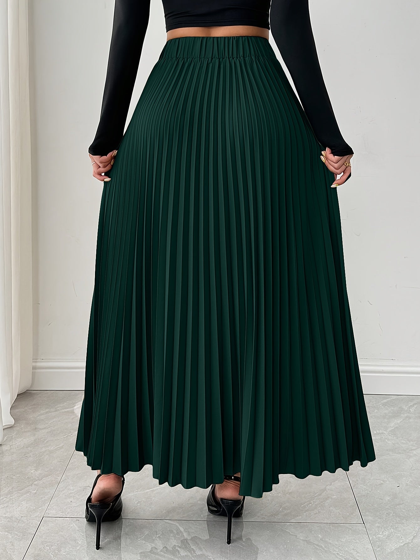 Women's Elegant Pleated Skirt - Dark Green Metallic Chain Belted Waist, Puffed Short Skirt with Vertical Pleats, Machine Washable 3-Season Spring Summer Fall Versatile Office to Party Wear, Cute Skirts