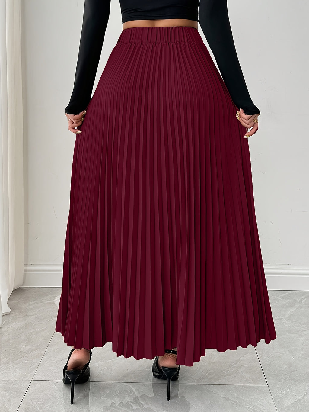 Women's Elegant Pleated Skirt - Dark Green Metallic Chain Belted Waist, Puffed Short Skirt with Vertical Pleats, Machine Washable 3-Season Spring Summer Fall Versatile Office to Party Wear, Cute Skirts