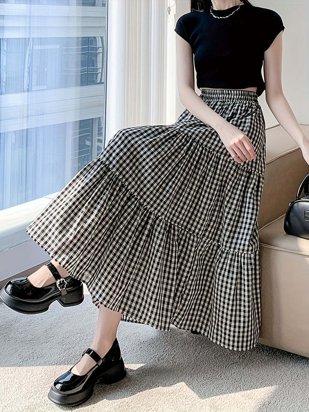 Women's High-Waist Black and White Gingham Pleated Skirt - Slimming A-Line Cut, Casual Summer Style, Lightweight and Breathable Fabric, Perfect for Staircase Outfits or Casual Attire