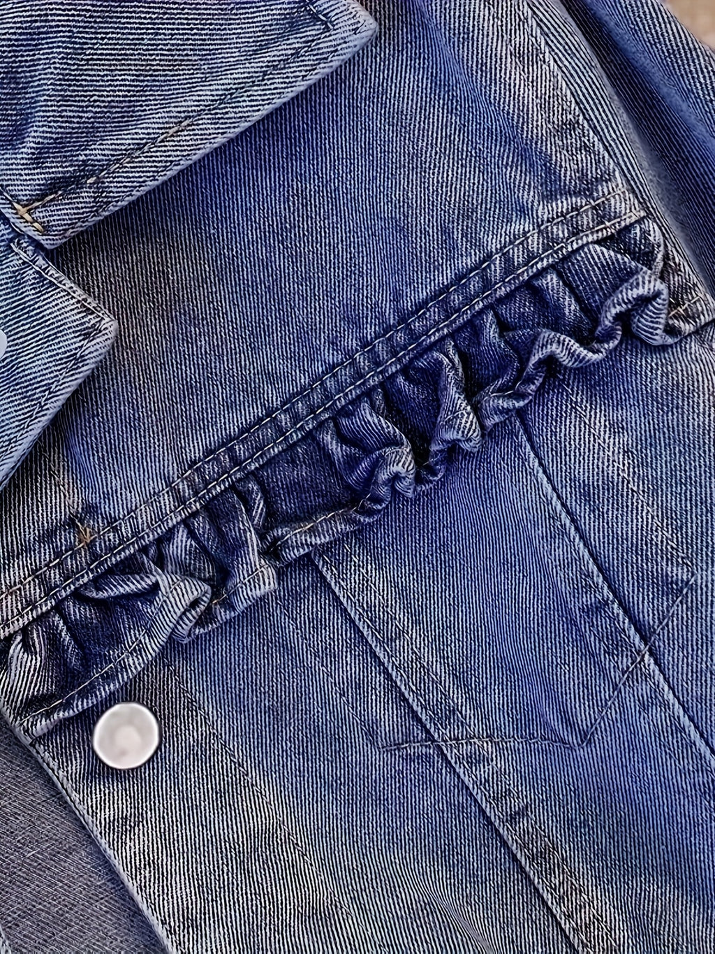 Little Fragrant Wind Denim Jacket for Women, New Spring and Autumn Design Loose Short Style Jacket, Fashionable Top for Petite, Trendy and Versatile Stylish Female Denim Jackets & Coats