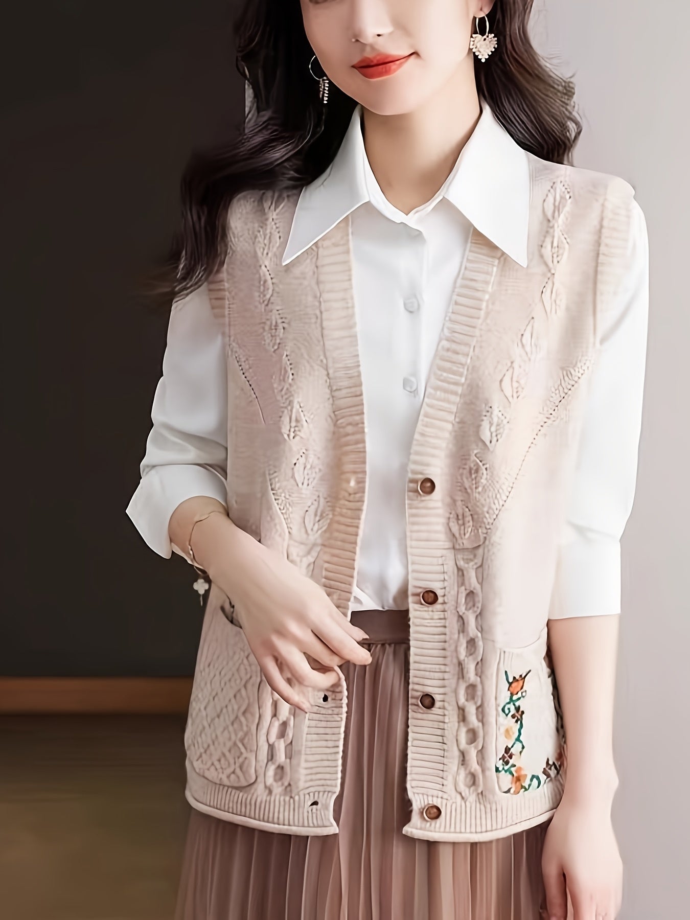 Better Tomorrow Women's Elegant Vintage Floral Sleeveless Vest - V-Neck Double Pocket Layering Piece, Relaxed H-Silhouette for Spring\u002FFall Casual Outfits, Ladies Vests, Spring Fall Apparel, Durable Knitwear