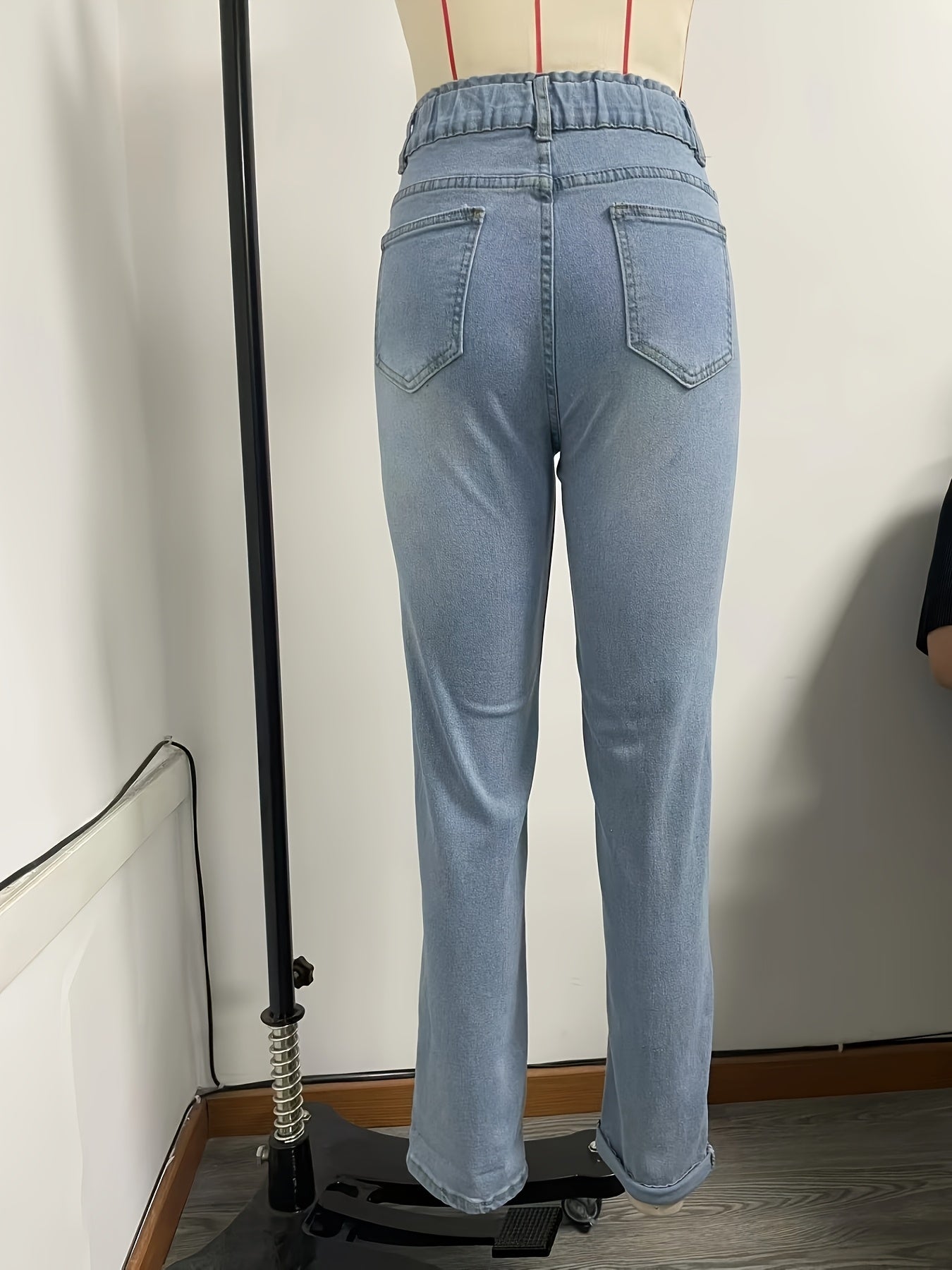 Women's Slim-Fit Stretch Denim Jeans - High-Rise, Comfortable, Machine Washable, Casual Light Blue Jeans with Pockets, All-Season Wear, Comfortable Fashion | Highrise Denim | Durable Fabric