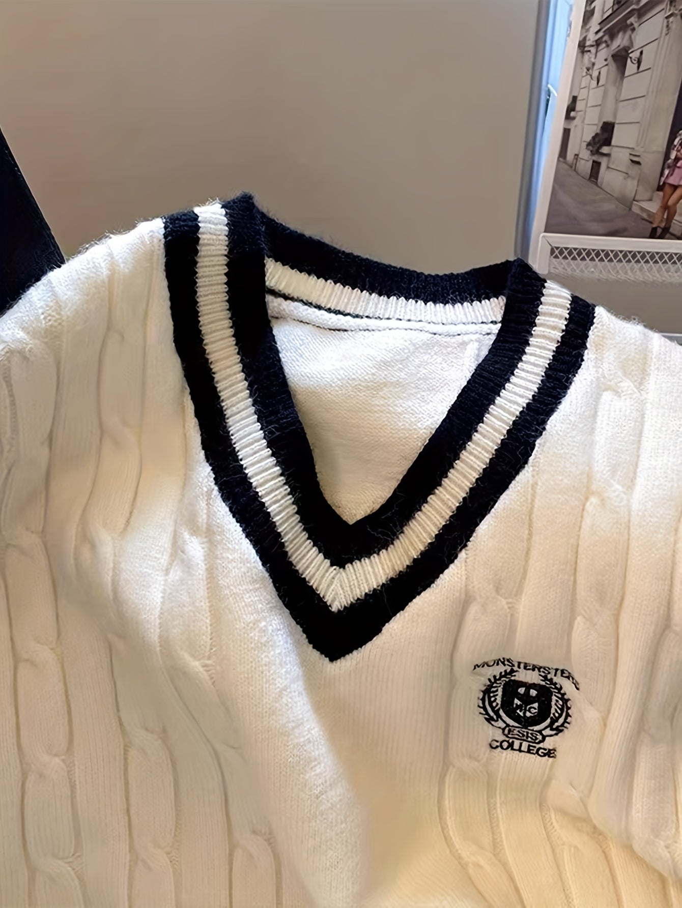 Elegant V-Neck Cable- Sweater Vest - Soft Acrylic-Polyester Blend, Color-Block Design, All-Season Versatile Layering Piece for Casual & Formal Outfits