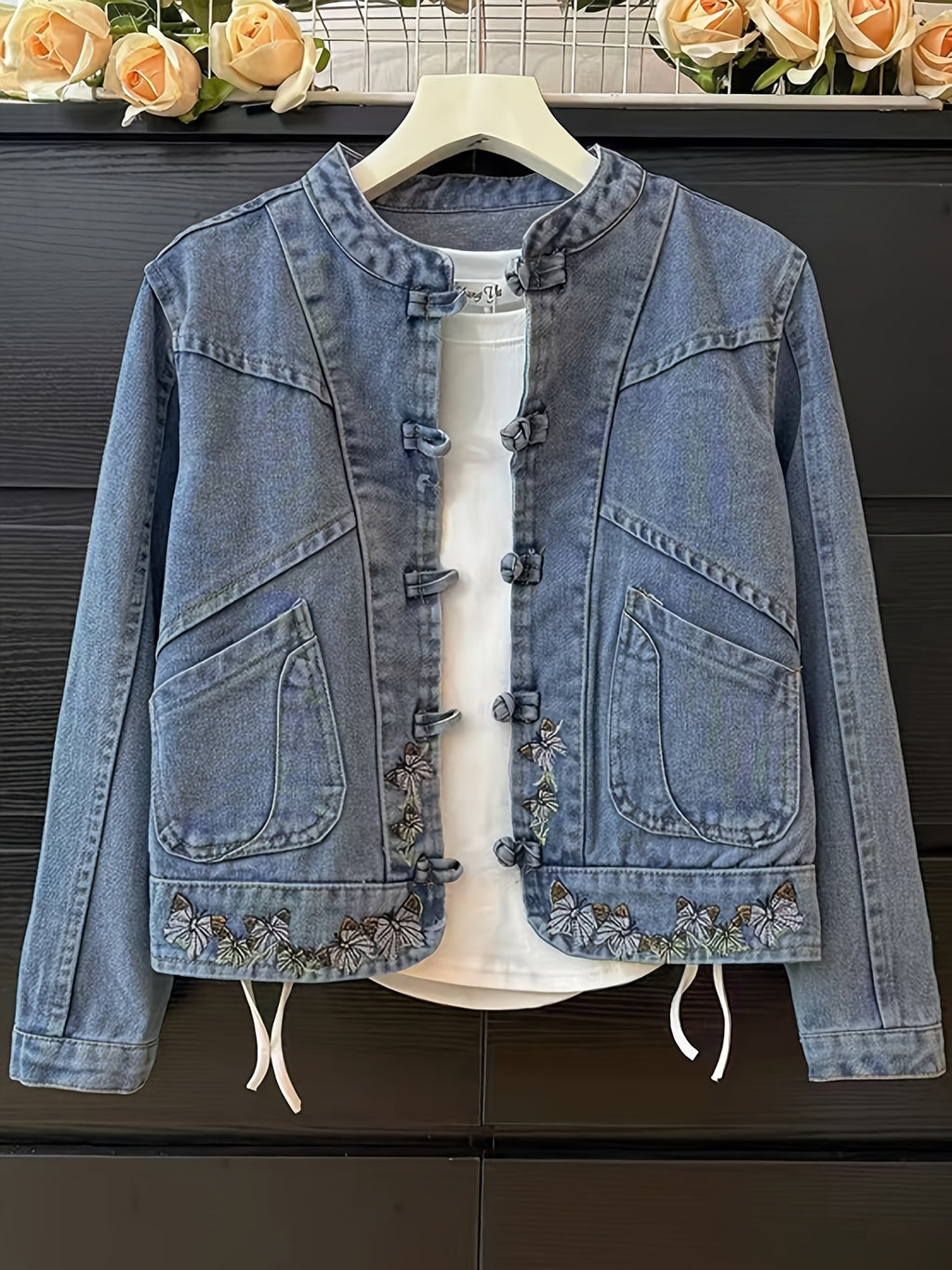 New Chinese Style Windproof Button Butterfly Embroidered Long Sleeve Denim Jacket, Spring Casual Retro Stand Collar New National Style Women'S Short Jacket Casual Jacket