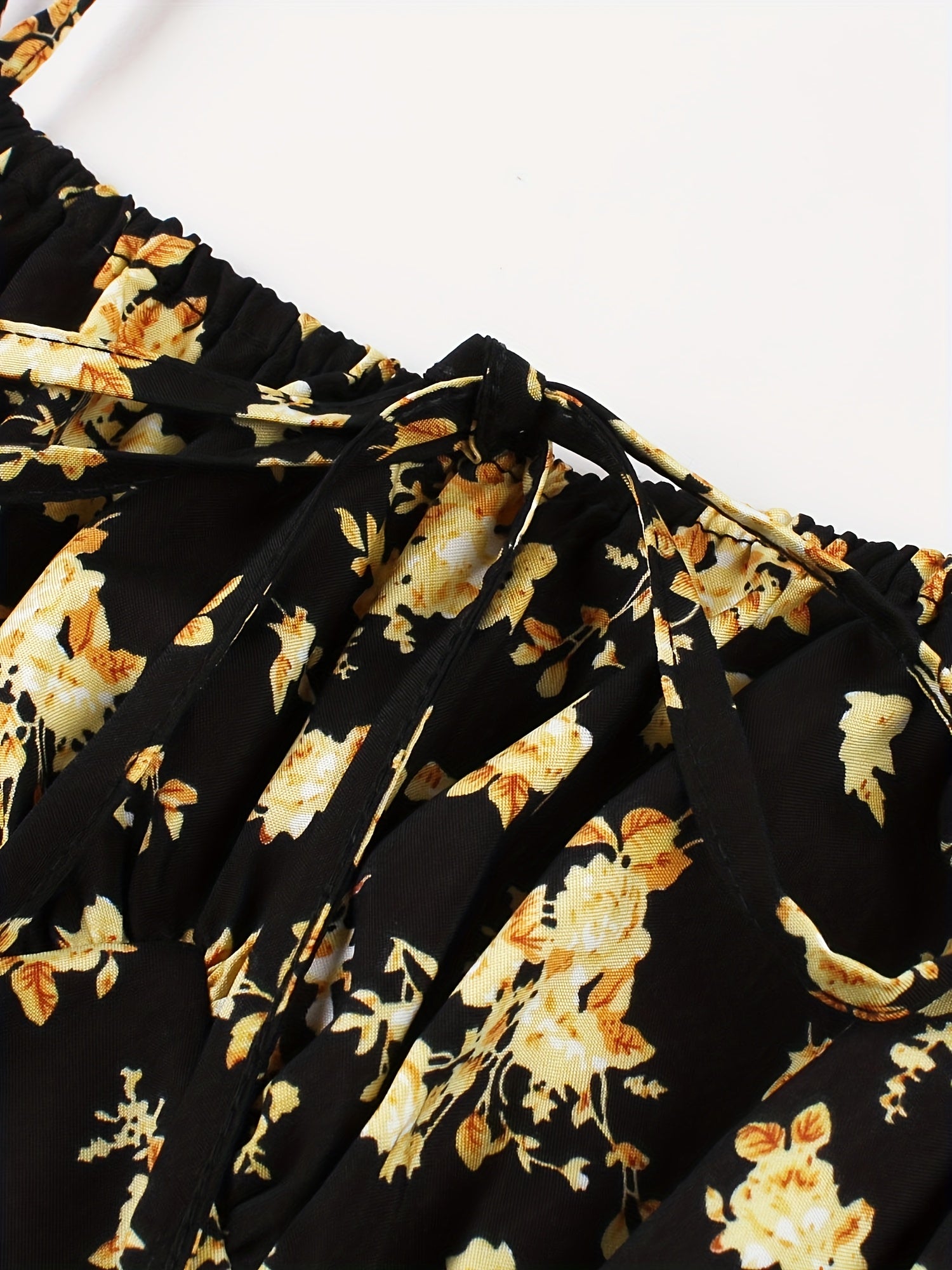 Charming Floral Strap Skirt Women's Sweet Versatile Black Blouse Dress Set