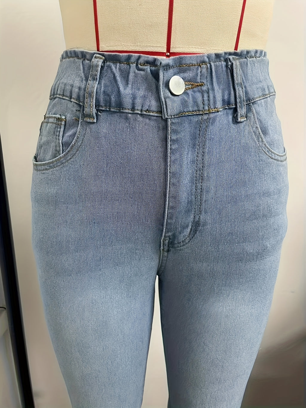 Women's Slim-Fit Stretch Denim Jeans - High-Rise, Comfortable, Machine Washable, Casual Light Blue Jeans with Pockets, All-Season Wear, Comfortable Fashion | Highrise Denim | Durable Fabric